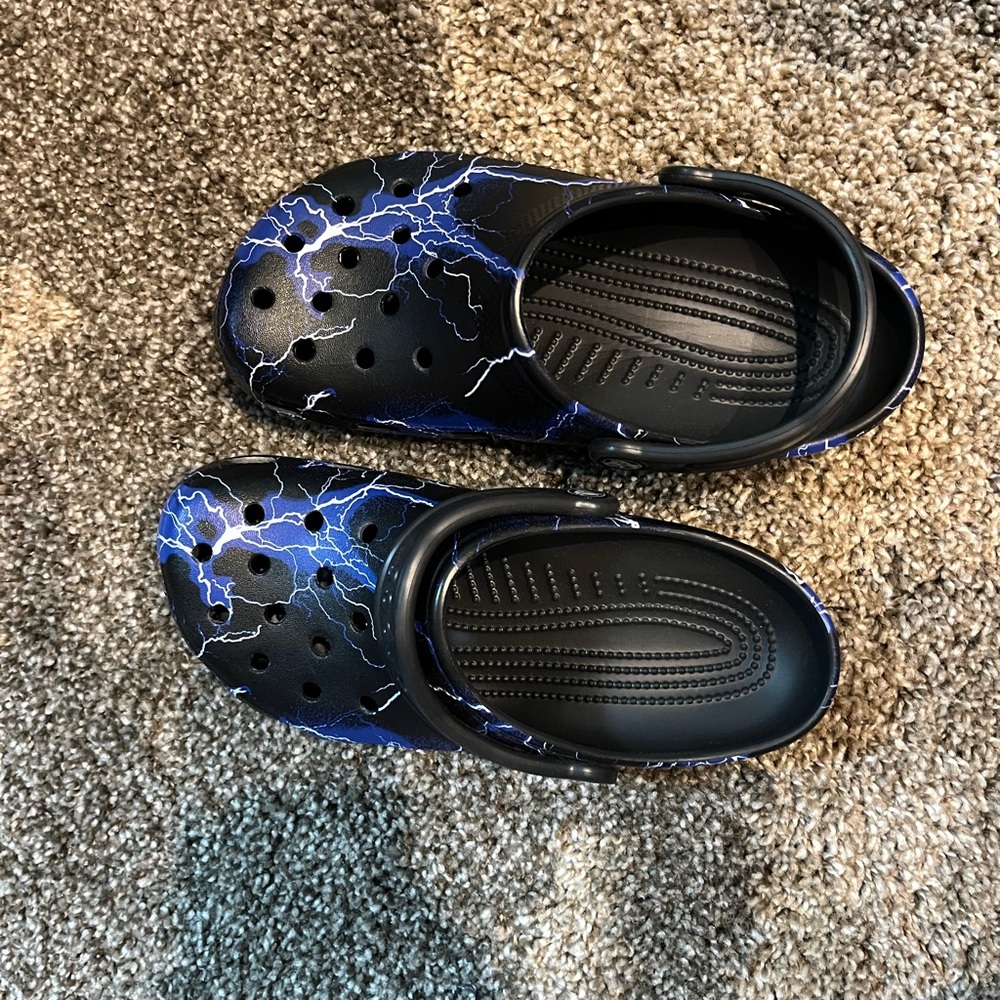 Lightening Crocs